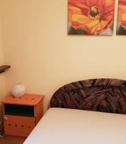 Szent Laszlo Gazde/Camere de închiriat